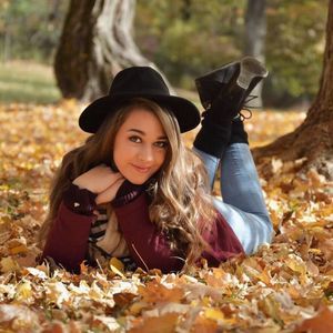 Meet your Posher, Maddie